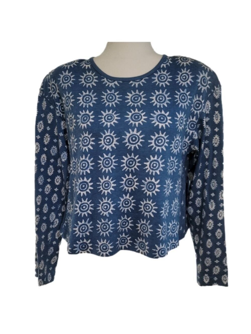Adrienne Vittadini Sport Sun/Stars Long Sleeve Crop Shirt Size Large EUC